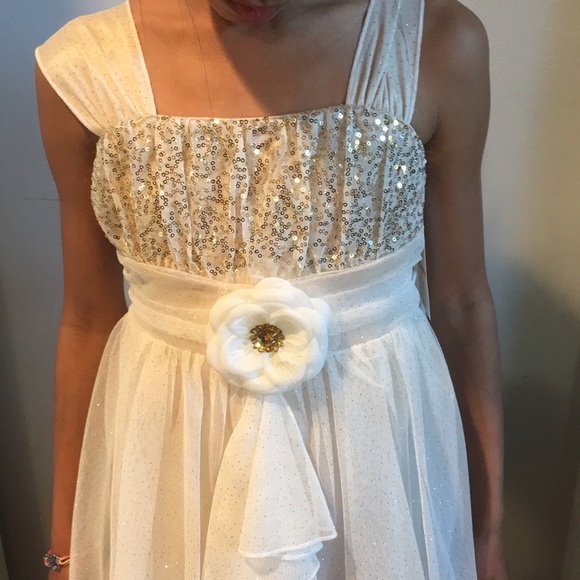 GORGEOUS SEQUIN HEARTS 💕 DRESS - Picture 4 of 8